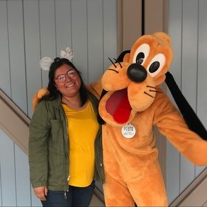 Meet your Posher, Alejandra